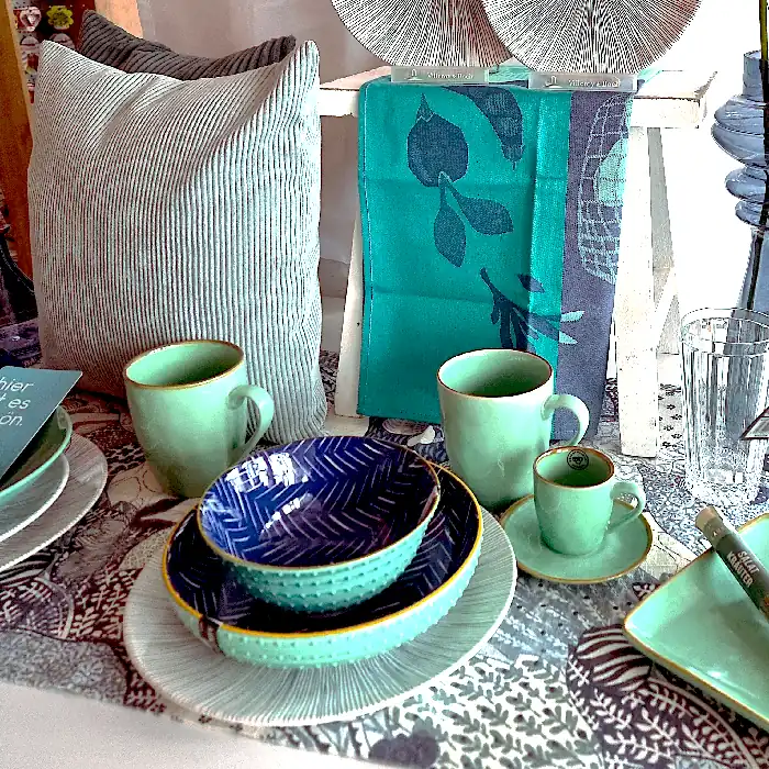 Wohnen-Porzellan-türkis