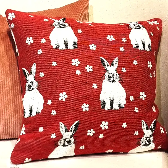 Wohnen-Textilien-Hasenkissen